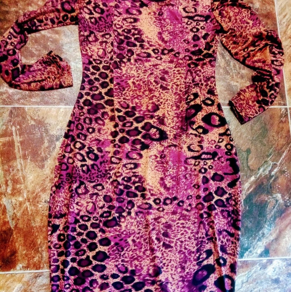 Dress - Picture 2 of 2